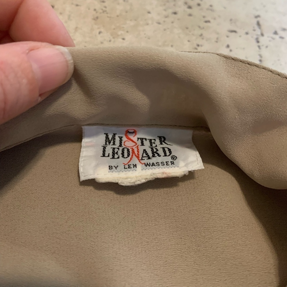 Vtg Mister Leonard by Len Wasser Blouse | Tan/Khaki Puffed Shoulder Button-Up M - Picture 3 of 6